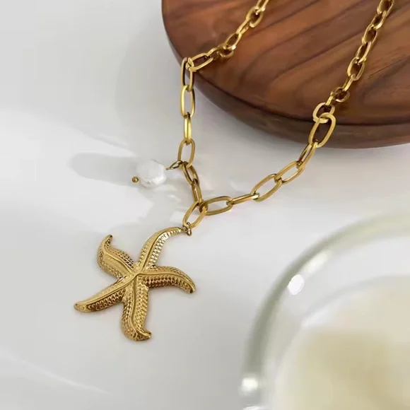 18K Gold Stainless Steel Starfish Pearl Pendant Necklace 
Elegant Necklace - Picture 5 of 8